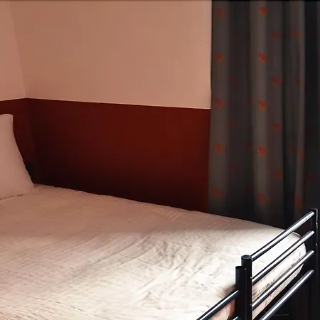 Beautiful Belleville Hotel & Hostel Hostel