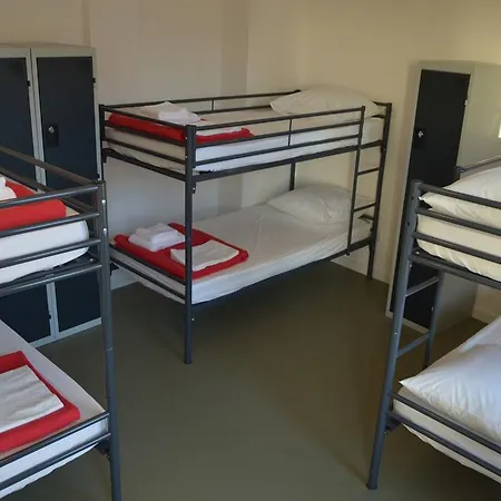 Beautiful Belleville Hotel & Hostel Hostel *