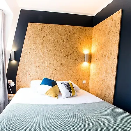 Beautiful Belleville Hotel & Hostel Hostel *